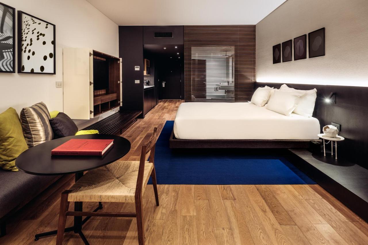 Sls Buenos Aires Puerto Madero Hotel Exterior photo A room at the hotel