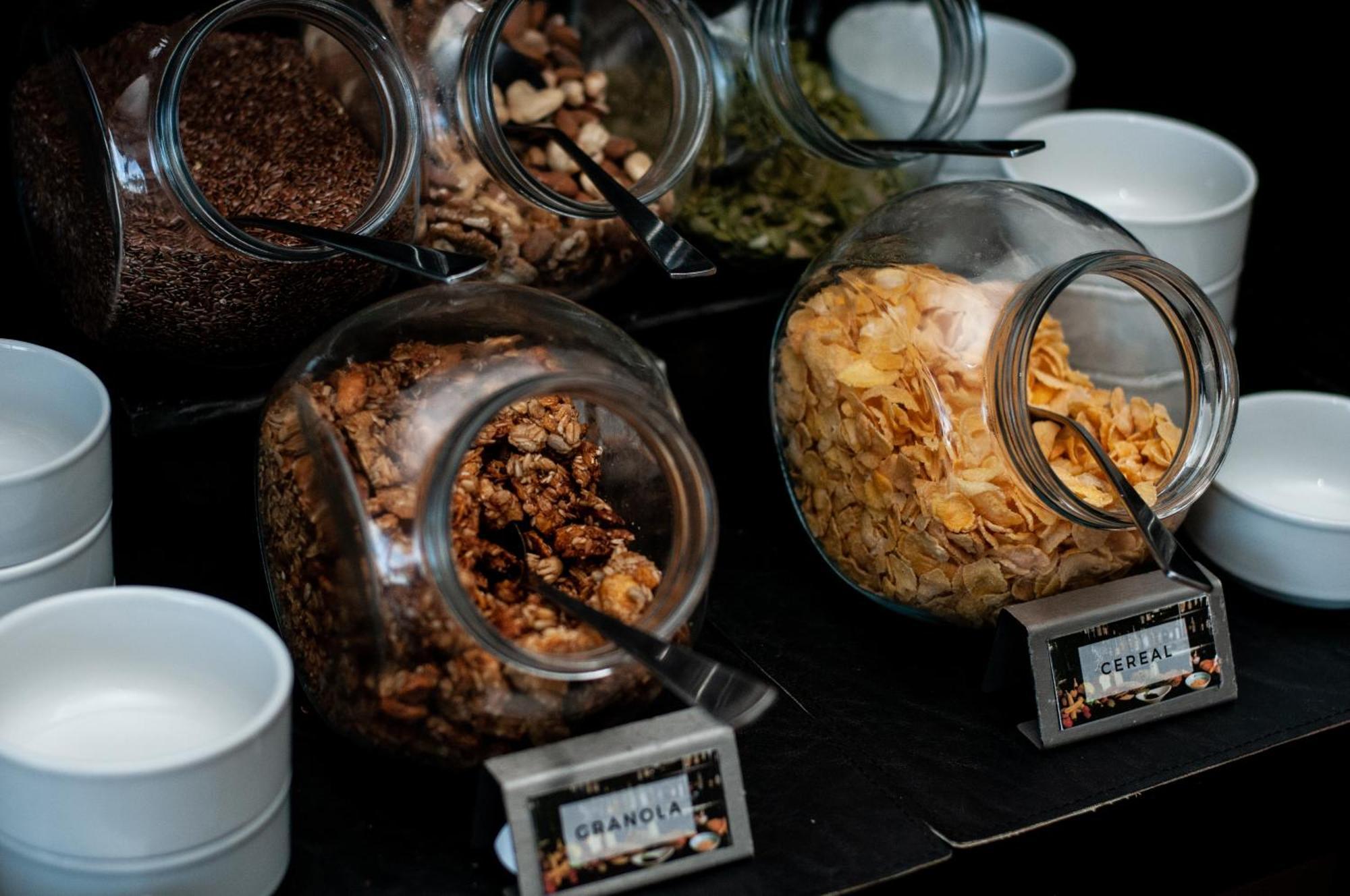 Sls Buenos Aires Puerto Madero Hotel Exterior photo Cereal and granola