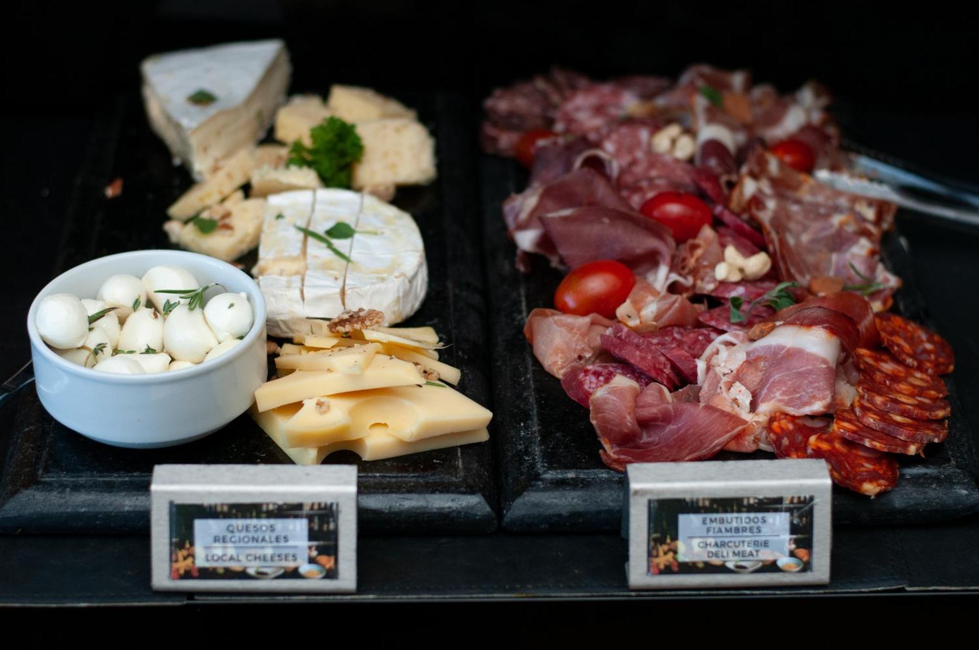 Sls Buenos Aires Puerto Madero Hotel Exterior photo Cheese and cold cuts