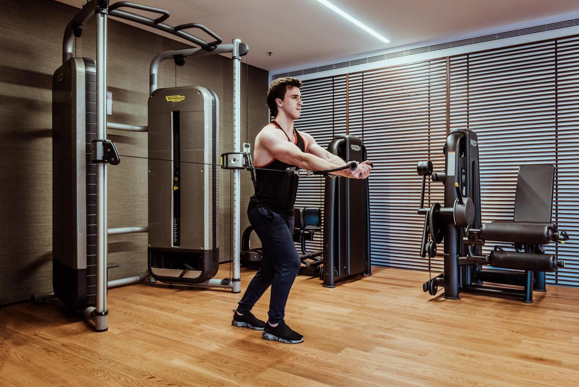 Sls Buenos Aires Puerto Madero Hotel Exterior photo Bodyweight tricep extension